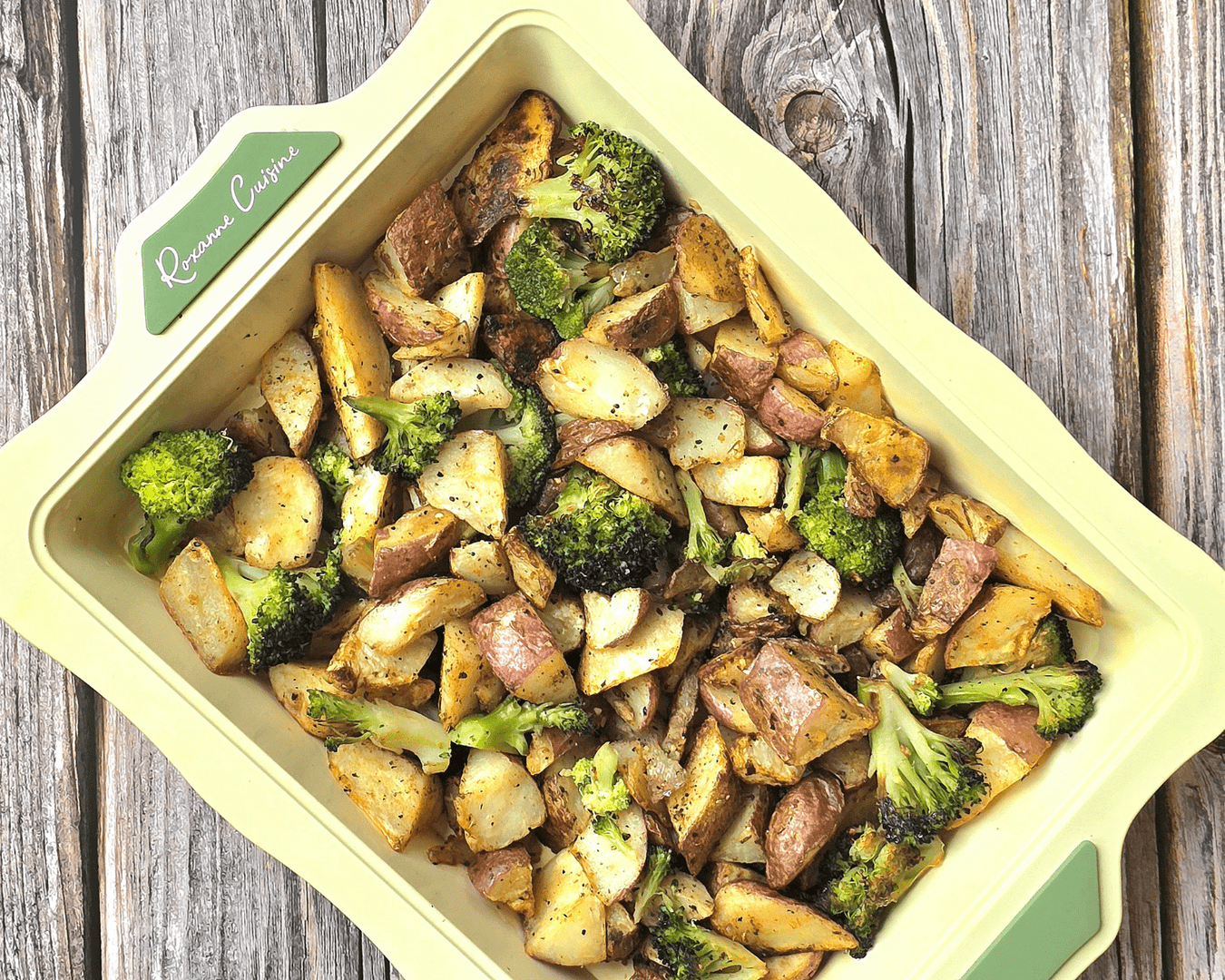 Plaque à cuisson antiadhésive profonde en silicone - Roxanne Cuisine