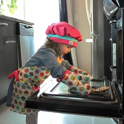 Ensemble « mini chef » avec mitaines et chapeau