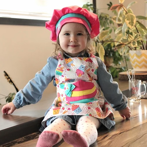 Ensemble « mini chef » avec mitaines et chapeau