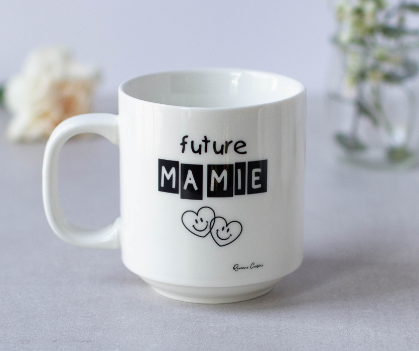 Autocollant pour tasse « Future mamie »